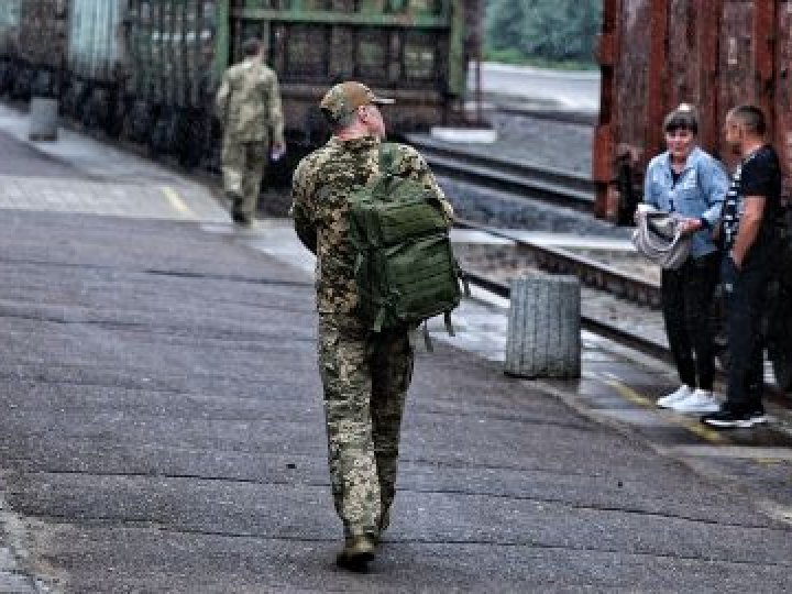 Повернутися після СЗЧ стало простіше: у "Армія+" запустили нову можливість