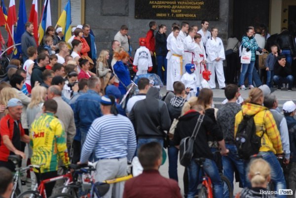 Свято спорту в центрі Луцька. ФОТО
