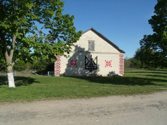 Із нагоди свята на Волині амбулаторію «вбрали» у вишиванку