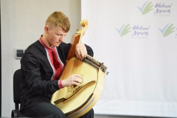 У Луцьку нагородили найкращих випускників. ФОТО