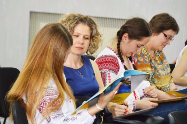 У Луцьку нагородили найкращих випускників. ФОТО