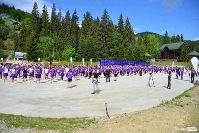 Найбільший в історії України Жіночий рух «За Майбутнє» зібрав десантниць на командно-тренувальні навчання