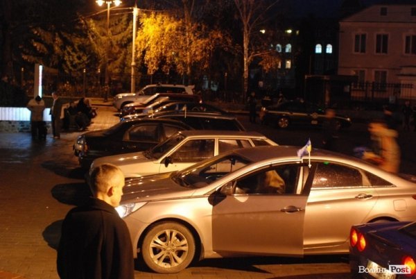 У Луцьку відбувся авто-, велопробіг в підтримку Євромайдану. ФОТО