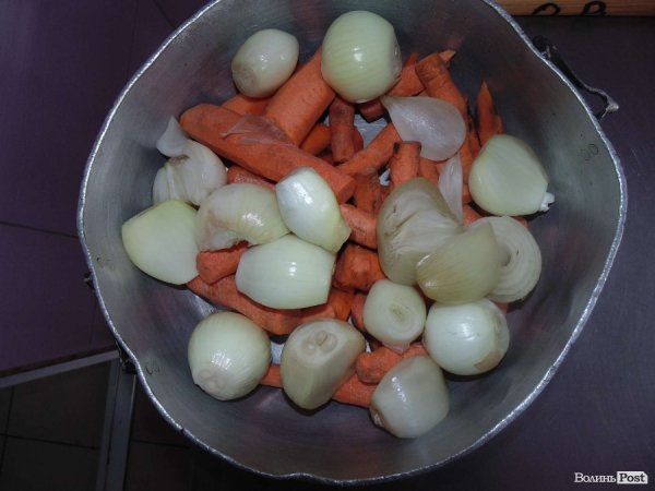 Цибулі було багато...