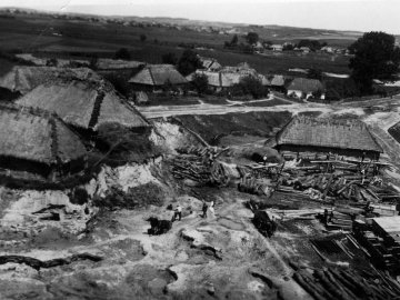 Клевань на столітніх світлинах. ФОТО