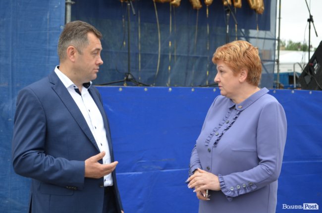 Від мініатюрних тістечок до величезних гойдалок: у центрі Луцька – свято професійної освіти. ФОТО