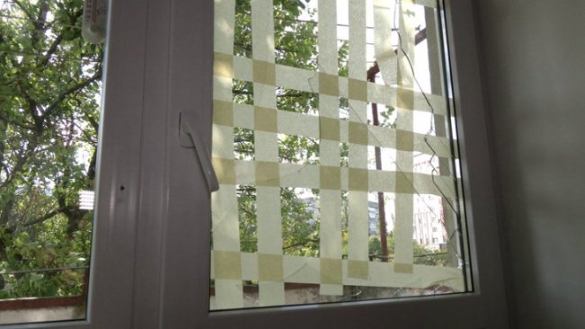 У Рівному ремонтують квартири, що постраждали внаслідок ракетного удару. ВІДЕО