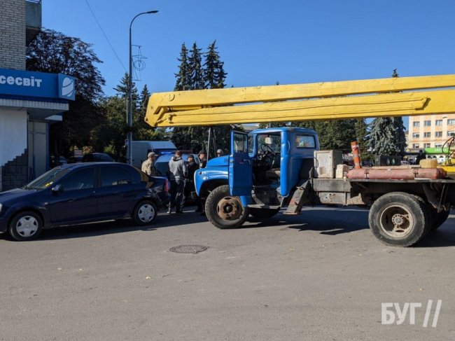На Волині в ДТП потрапив автокран. ФОТО