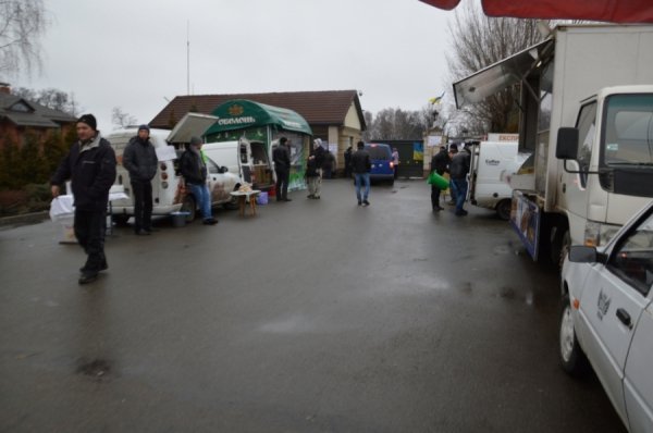 У Межигір’я вже водять платні екскурсії. ФОТО