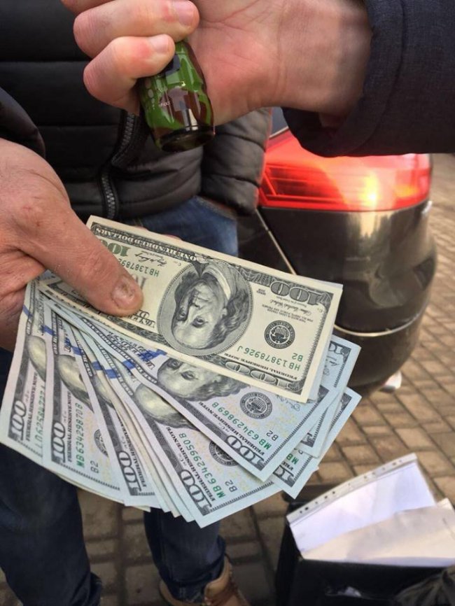 Прокурор-хабарник та зникнення під кригою хлопчика. Надзвичайні новини тижня