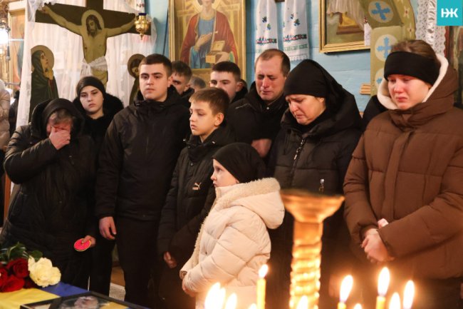 У 20 років життя обірвала війна: на Волині попрощалися з молодим Героєм Костянтином Масюком