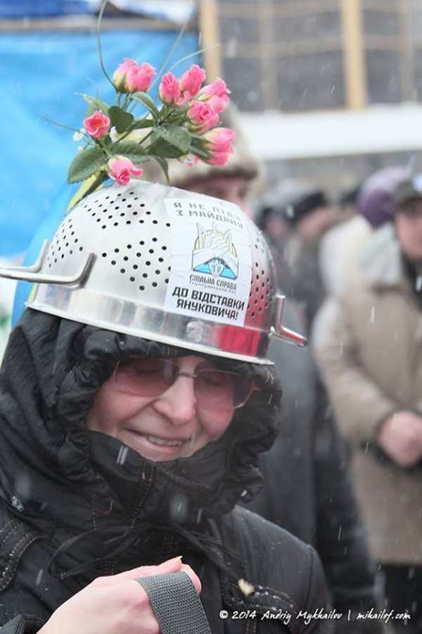 Як у Луцьку «тролять» скандальні закони. ФОТО