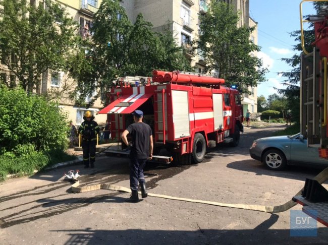 Господарі залишили їжу на плиті і заснули: у Нововолинську ледь не згоріла квартира