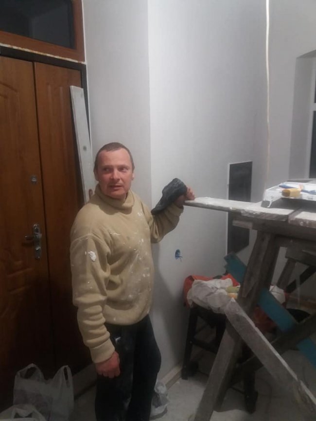 Атовець реставрує святині на Волині. ФОТО