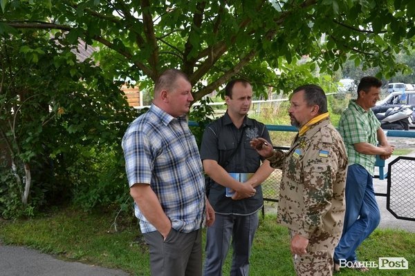 Як революціонери «розбиралися» із начальником «Волиньрибоохорони». ФОТО. ВІДЕО