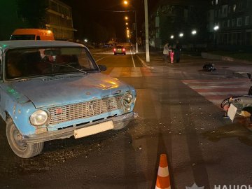 На Волині легковик зіткнувся з мотоциклом: постраждала 19-річна дівчина