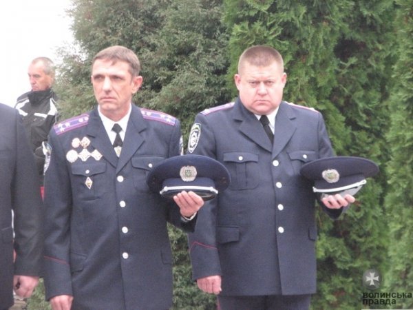 Волинські даішники заклали камінь скульптури Божої Матері. ФОТО