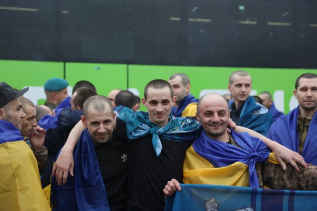 З російського полону звільнили 185 воїнів та 20 цивільних