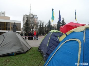 Міліція не збирається зносити Євромайдан у Луцьку