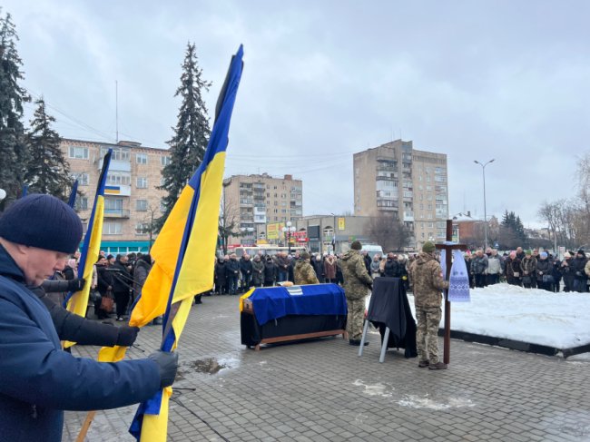 Загинув у  день свого народження: на Волині попрощалися з 55-річним воїном Сергієм Томашевичем