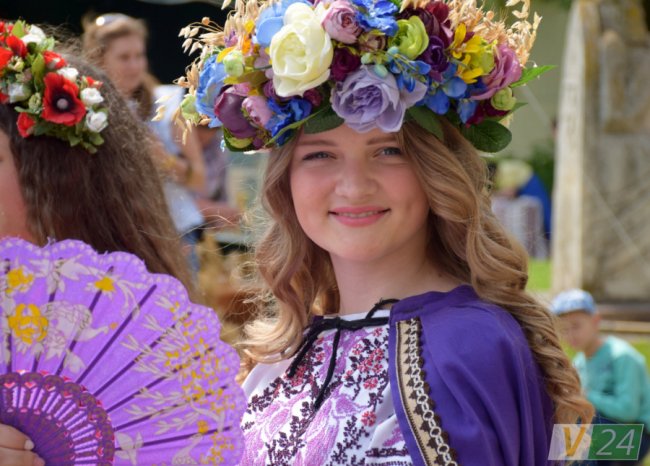 «Волинська княжна»: кому дістався титул та корона. ФОТО