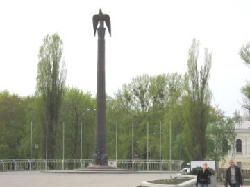 У Харкові знесли пам'ятник Незалежності України