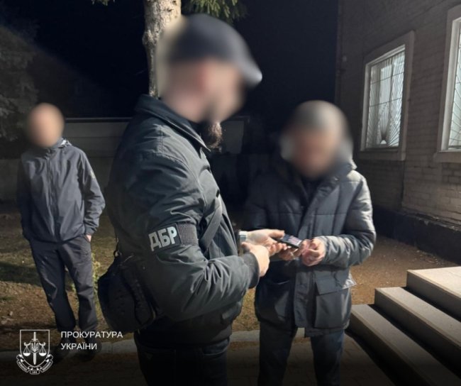 Працівник ТЦК зламав руку чоловікові на Волині: його судитимуть