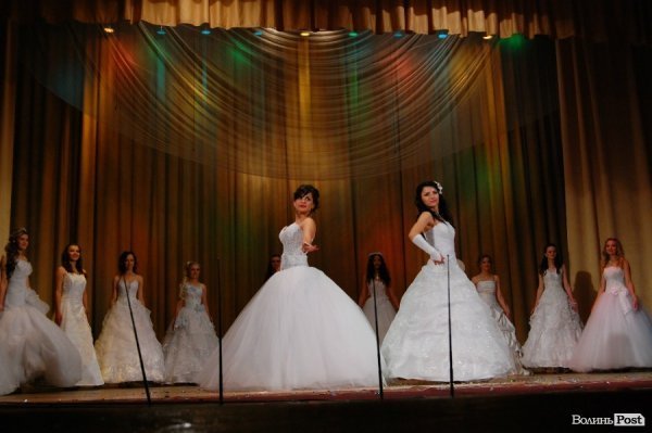 У Луцьку обрали найвродливішу студентку