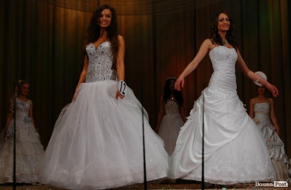 У Луцьку обрали найвродливішу студентку