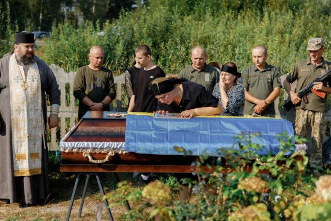 На Волині попрощалися із загиблим Героєм Дмитром Арендаруком