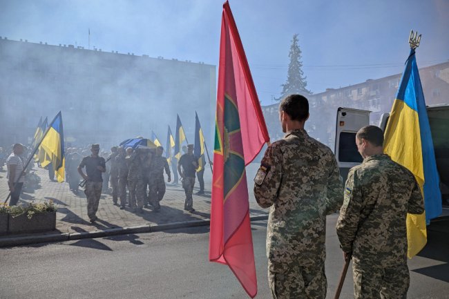 Загинув як Герой — на полі бою: на Волині попрощалися із Сергієм Салінським