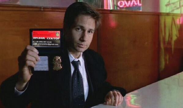 Візитка Яроша «порвала» інтернет. ФОТОЖАБИ