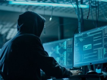 Кібератака: хакери надсилають українцям шкідливі електронні листи