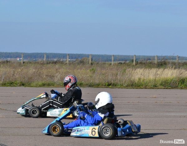 Автомотофестиваль під Луцьком: день другий. ФОТО