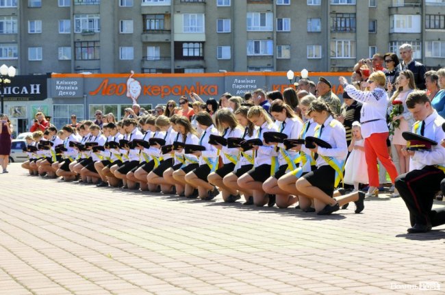 Фото випускного у військовому ліцеї в Луцьку