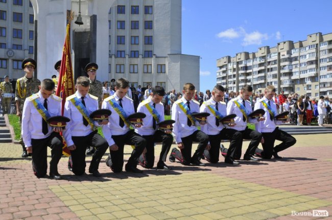 Фото випускного у військовому ліцеї в Луцьку