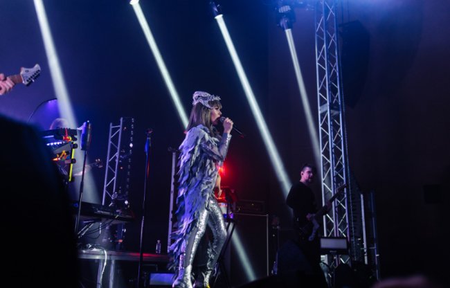 У луцькому «Промені» відгримів концерт гурту «The Hardkiss». ФОТО