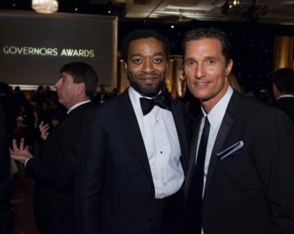 Усміхнена Джолі отримала Оскар. ФОТО