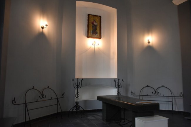 Мерія: якби не ремонт, то будинок панахиди в Луцьку міг розвалитися