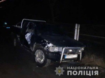 На Рівненщині п'яний водій на «євробляхах» так втікав від поліцейських, що влетів в їхнє авто