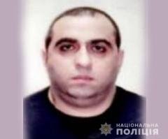 Поліція опублікувала фото сімох підозрюваних у смертельній стрілянині на автомийці у Луцьку