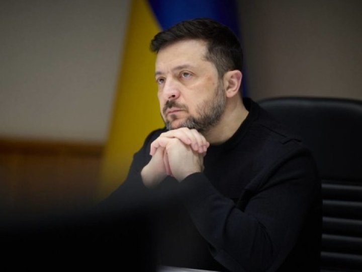 Україна готова говорити з Росією, але не віддасть свої території, - Зеленський