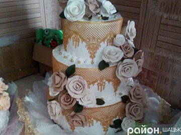 Коровай – у Китай: історія волинської майстрині весільних солодощів. ФОТО