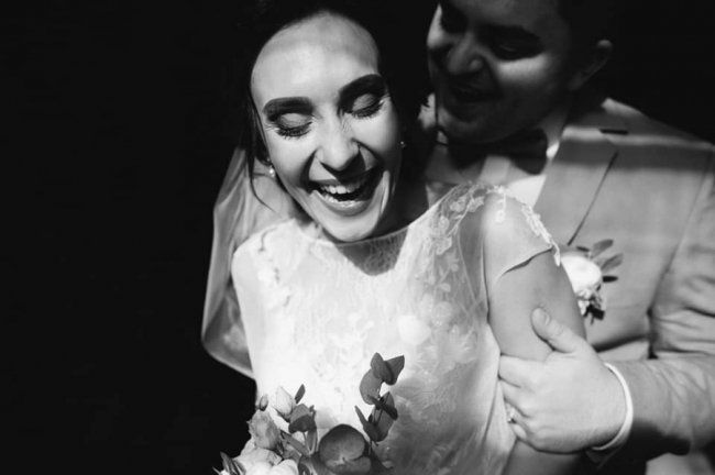 Відомий волинський гуморист зворушливо привітав дружину з річницею весілля. ФОТО