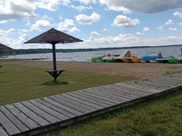 Дохід вдвічі менший, ніж торік: підсумки туристичного сезону на Шацьких озерах на Волині