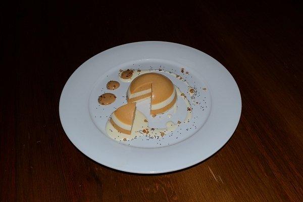 Молекулярна кухня: захоплююча подорож у світ нових смаків. ФОТО*