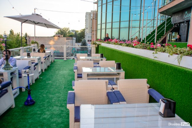 У Луцьку відкрили нову літню терасу із неймовірним краєвидом на місто*
