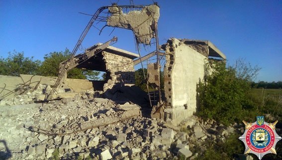 На Донеччині дитина загинула під бетонною плитою. ФОТО