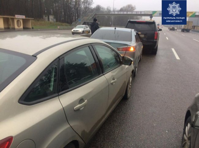 На автодорозі Київ–Одеса сталася ДТП за участю 8 авто. ФОТО