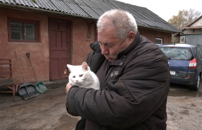 В громаді на Волині ветеринари подвірно щеплювали тварин від сказу